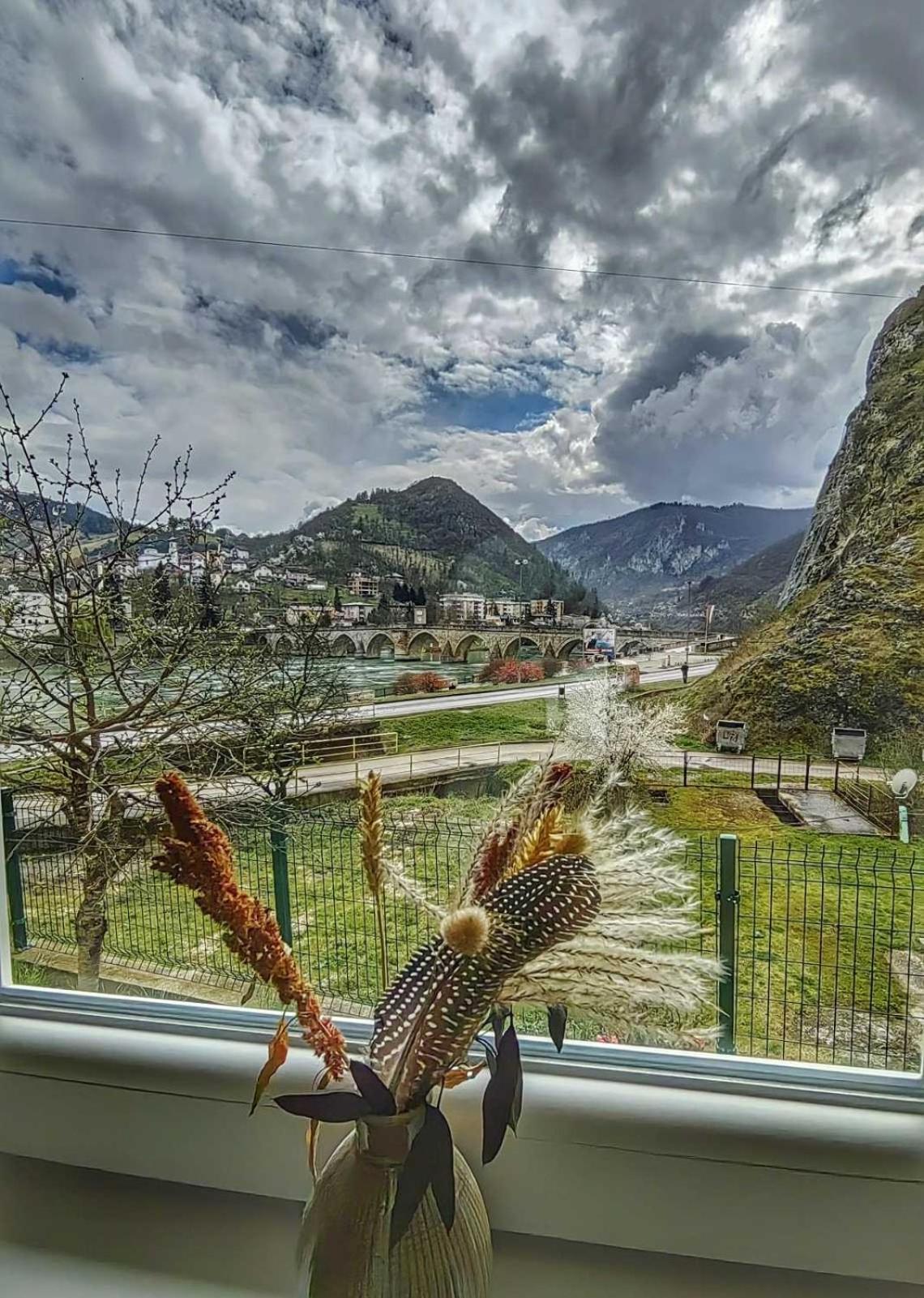 Ive Andrica 3 Lägenhet Višegrad Exteriör bild