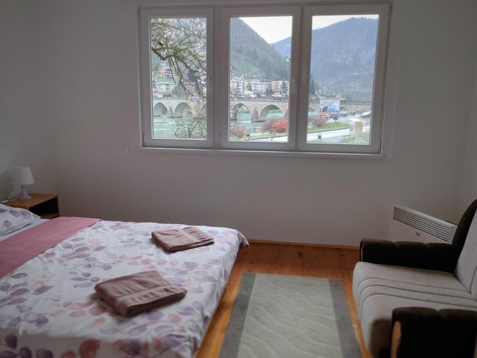Ive Andrica 3 Lägenhet Višegrad Exteriör bild