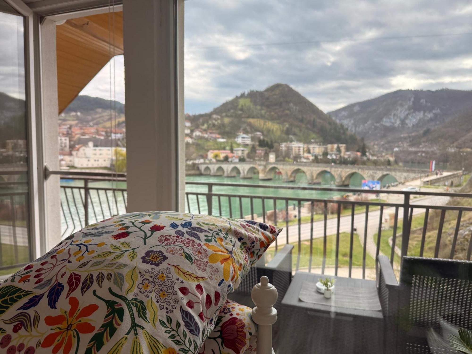 Ive Andrica 3 Lägenhet Višegrad Exteriör bild