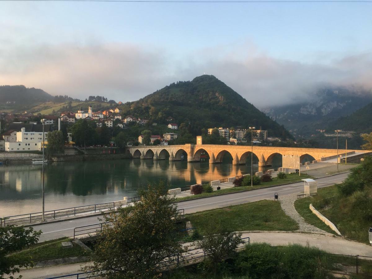 Ive Andrica 3 Lägenhet Višegrad Exteriör bild
