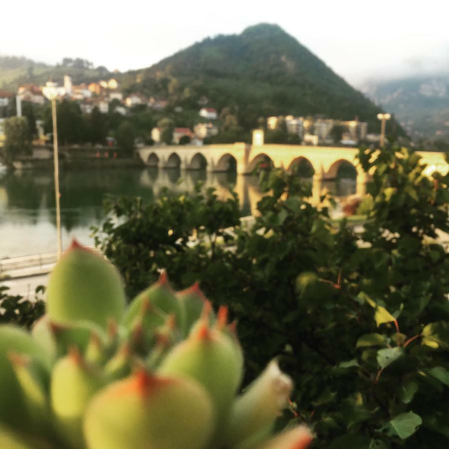 Ive Andrica 3 Lägenhet Višegrad Exteriör bild